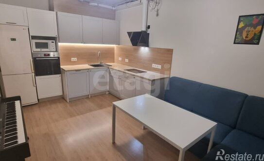 Продажа 2-комн квартиры на вторичном рынке Планерная улица,  д. 89