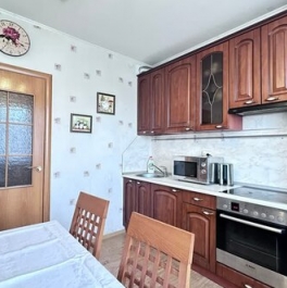 Продажа 1-комн квартиры на вторичном рынке Солидарности пр-кт,  д. 21,  к. 2