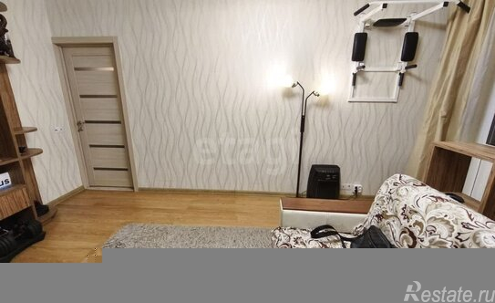 Продажа 2-комн квартиры на вторичном рынке улица Пионерстроя,  д. 19 к2