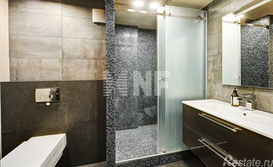 Продажа 4-комн квартиры на вторичном рынке Островной проезд,  д. 8