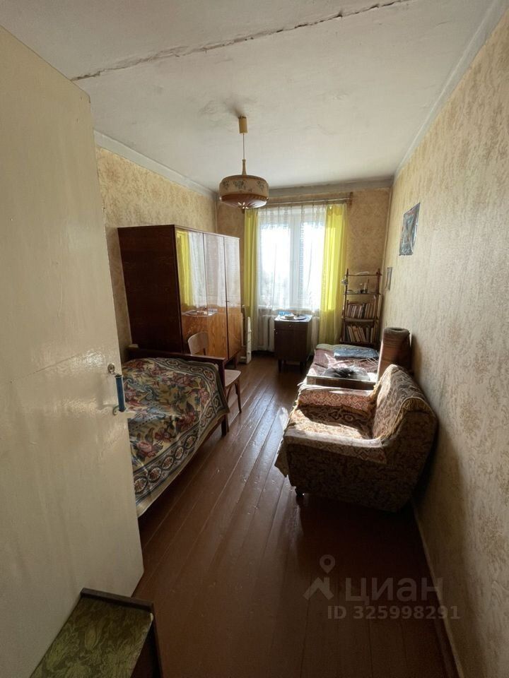 Продажа 2-комн квартиры на вторичном рынке Чехов, Молодежная улица, 1/4