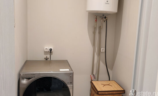 Продажа 3-комн квартиры на вторичном рынке улица Галстяна