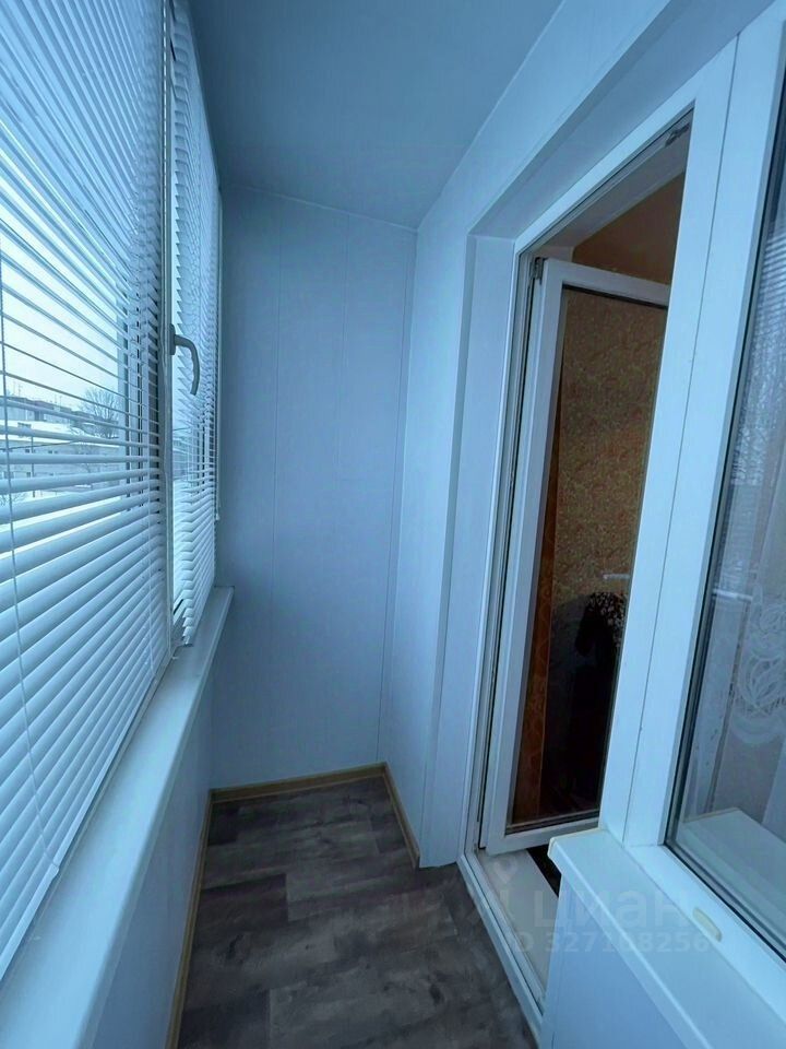 Продажа 3-комн квартиры на вторичном рынке Тайцы городской поселок, улица Санаторская, 9
