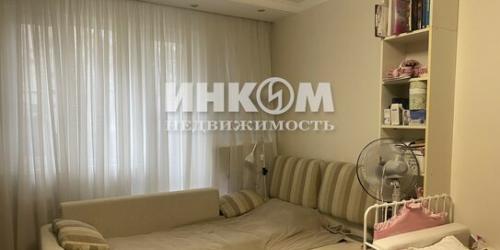 2-комн квартира Высокая улица,  д. 4