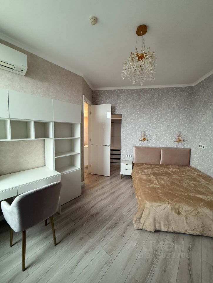 Продажа 2-комн квартиры на вторичном рынке бульвар Генерала Карбышева, 15