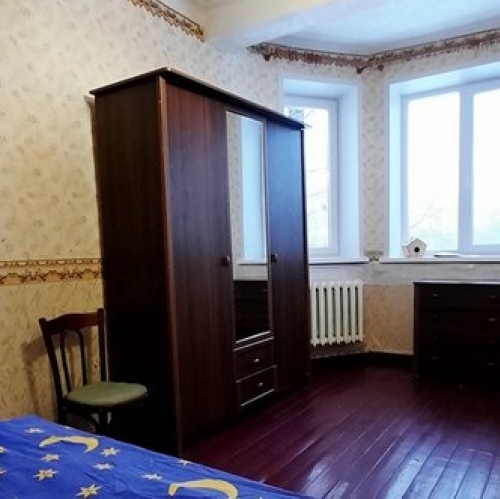 3-комн квартира Сланцы, пер Островского,  д. 3