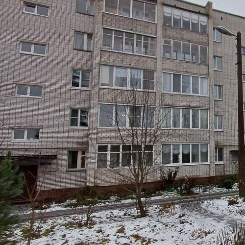 3-комн квартира пос. Ильичево, улица Парковая, 8