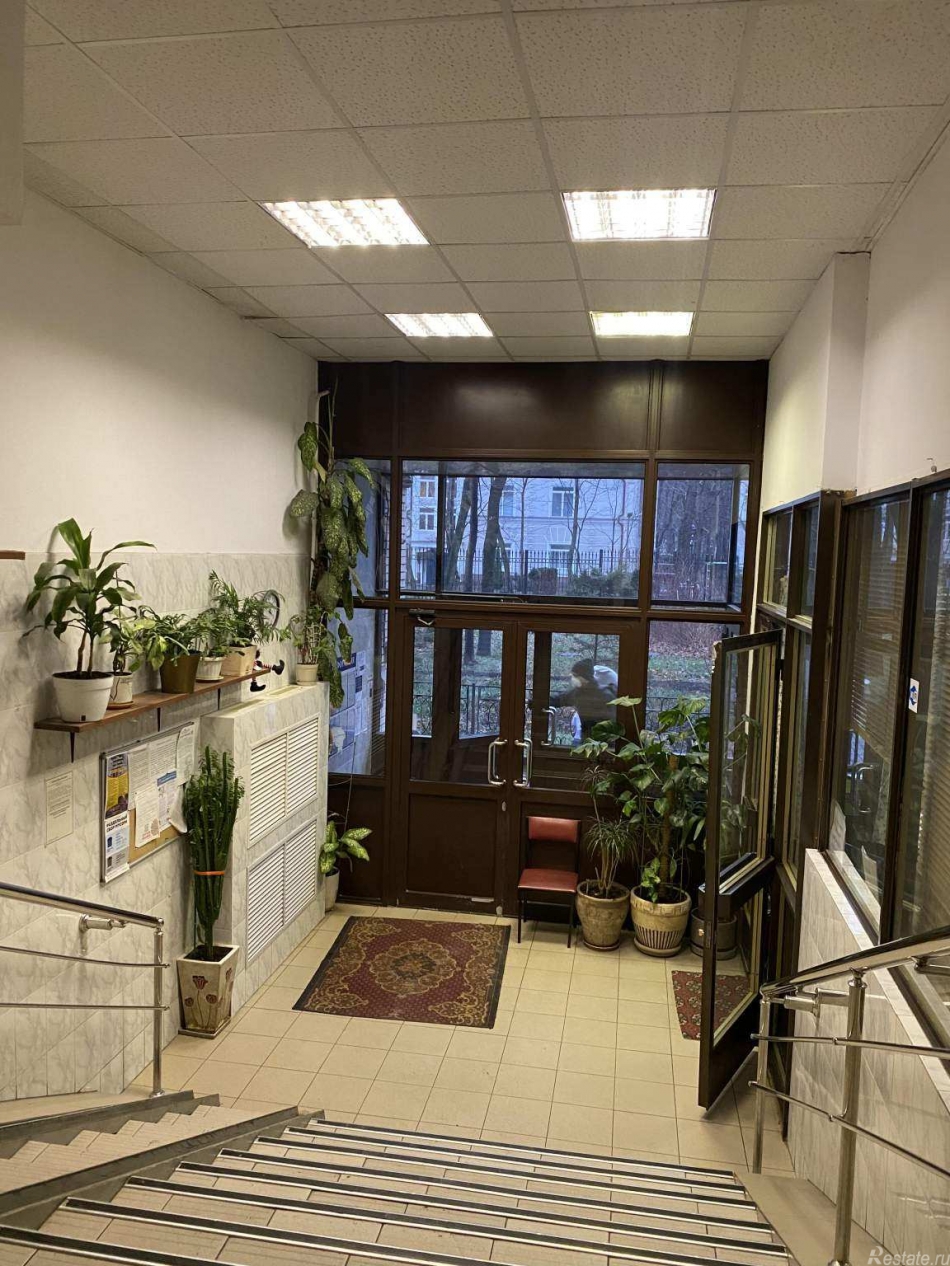 Продажа 2-комн квартиры на вторичном рынке Делегатская улица,  д. 9,  к. стр1