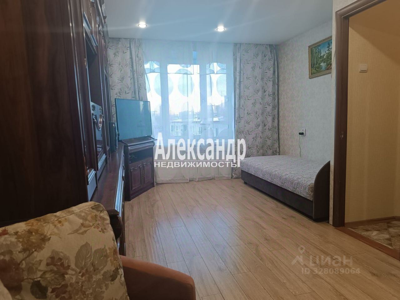 Аренда 1-комн квартиры на вторичном рынке Светлановский проспект, 35