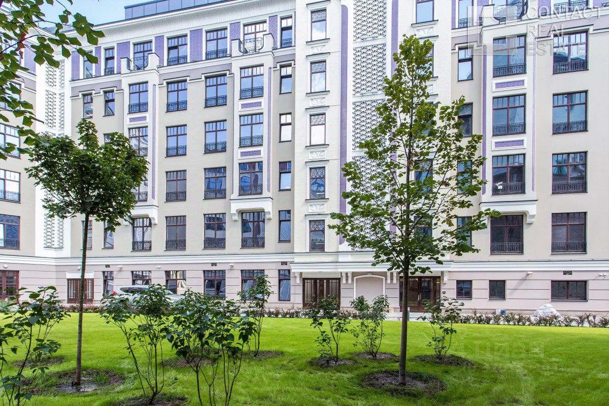 Продажа 3-комн квартиры на вторичном рынке Поварская улица, 8/1к1