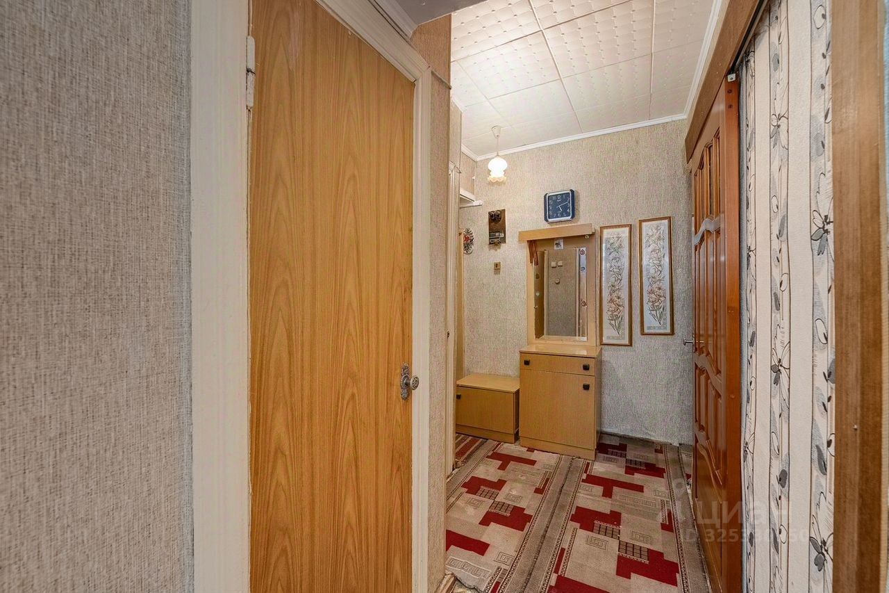 Продажа 2-комн квартиры на вторичном рынке Зарайск г, Южный кв-л,  д. 4