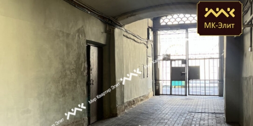 3-комн квартира улица Якубовича,  д. 14