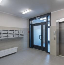 Продажа 2-комн квартиры на вторичном рынке ул Лесная,  д. 27А