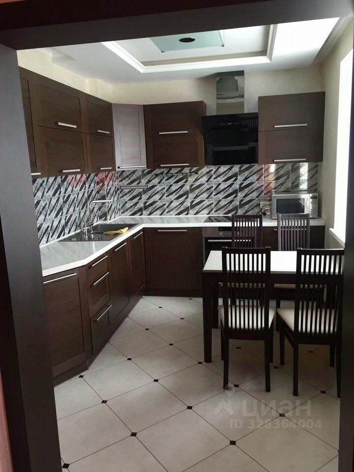 Аренда 3-комн квартиры на вторичном рынке улица Композиторов, 7