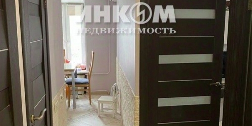 2-комн квартира Инициативная улица,  д. 9 к2