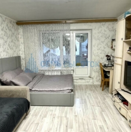 Продажа 1-комн квартиры на вторичном рынке улица Маршала Захарова,  д. 21 к2