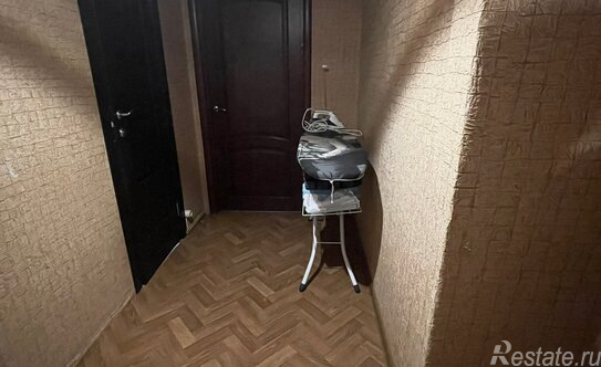 Продажа 3-комн квартиры на вторичном рынке Феодосийская улица,  д. 2