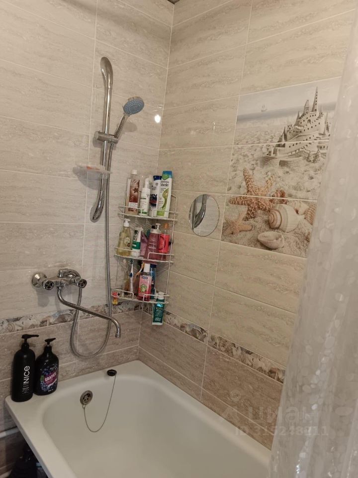 Продажа 1-комн квартиры на вторичном рынке пос. Новый Свет, 43