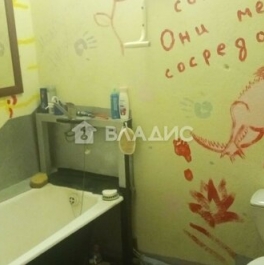 Продажа 1-комн квартиры на вторичном рынке Саратовская улица,  д. 3 к4