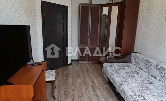 Продажа 1-комн квартиры на вторичном рынке Заречная улица,  д. 17