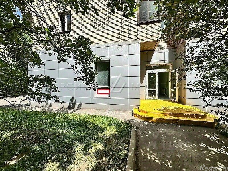 Аренда торгового помещения улица Михайлова,  д. 39