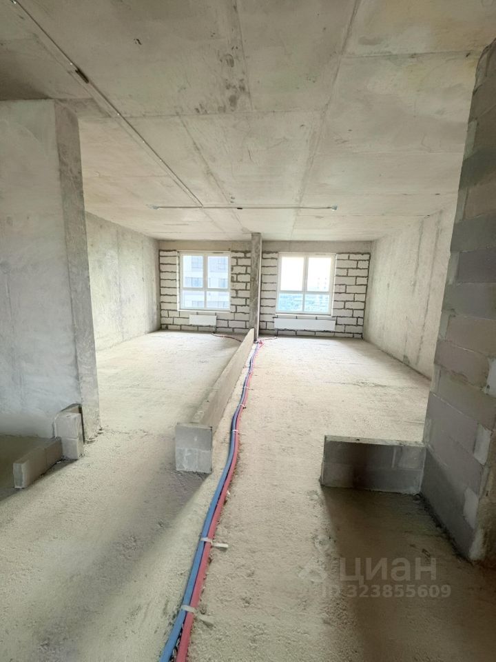 Продажа 3-комн квартиры на вторичном рынке улица Петра Алексеева, 14