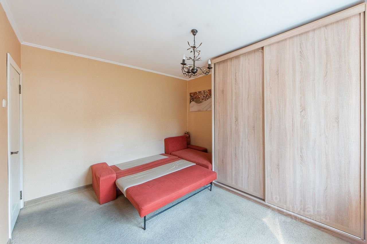 Продажа 2-комн квартиры на вторичном рынке 2-я Черногрязская улица, 7К2