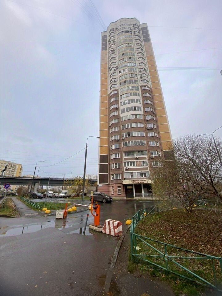 Продажа 2-комн квартиры на вторичном рынке Люберцы, улица Назаровская, 1