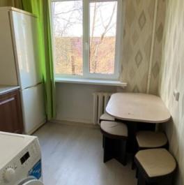 Продажа 2-комн квартиры на вторичном рынке Гранитная улица,  д. 26
