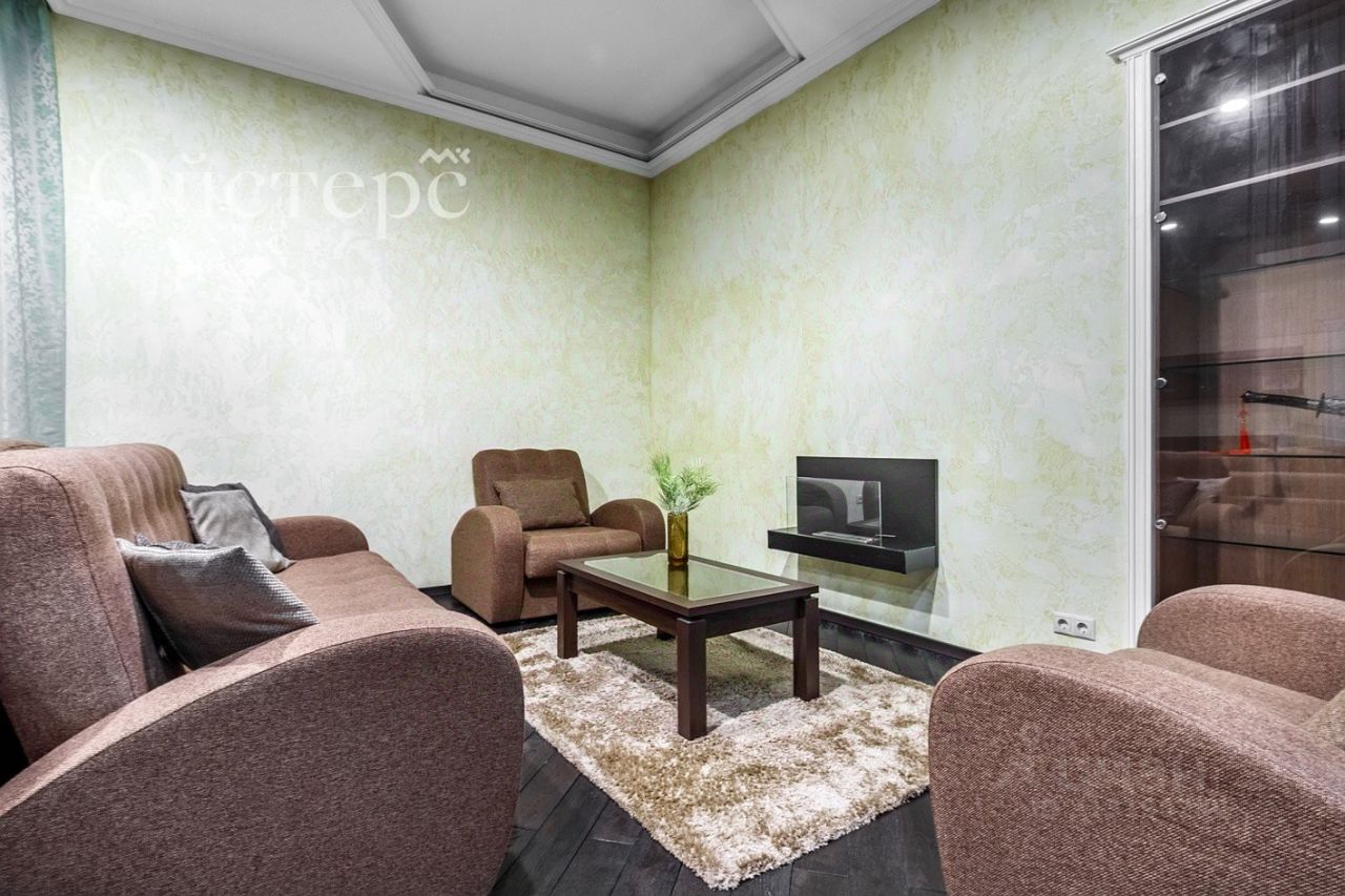 Продажа 4-комн квартиры на вторичном рынке Гороховая улица, 34