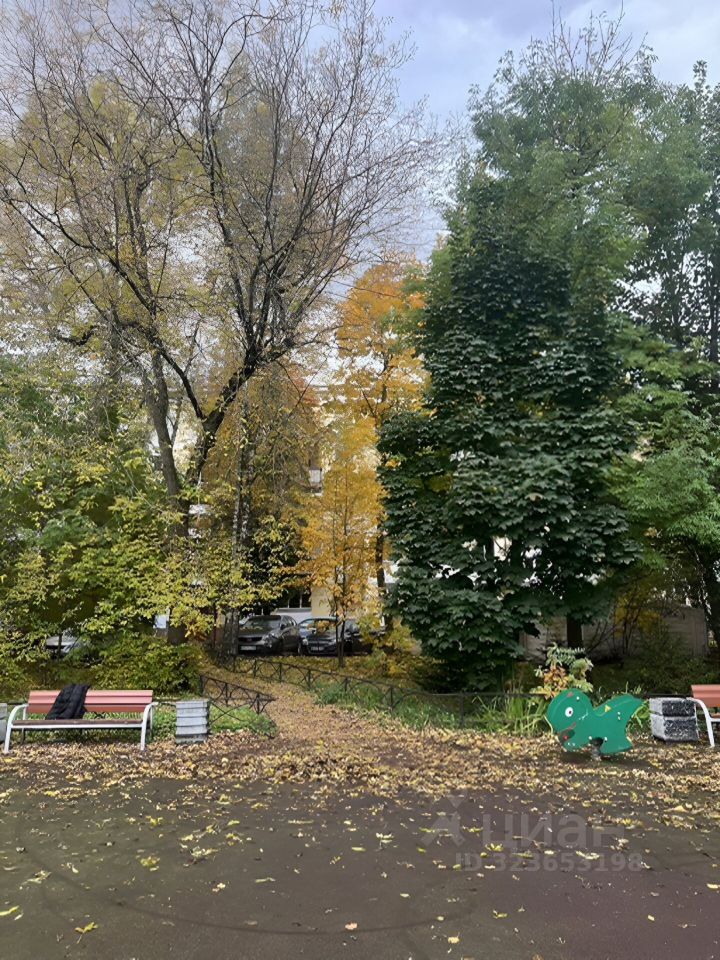 Продажа 3-комн квартиры на вторичном рынке Авиационная улица, 40