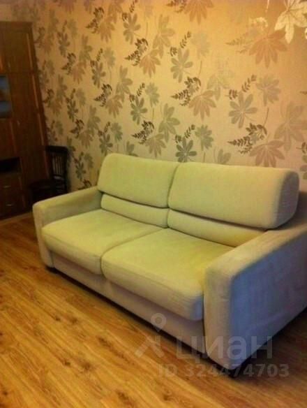 Аренда 1-комн квартиры на вторичном рынке Сиреневый бульвар, 64/31