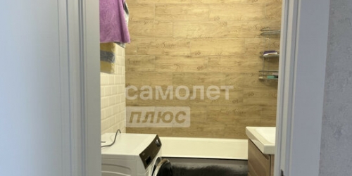 1-комн квартира пр-кт Защитников Москвы,  д. 1