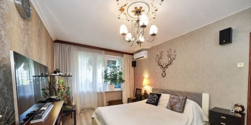 2-комн квартира улица Плещеева,  д. 7