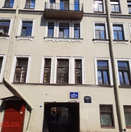 Продажа 4-комн квартиры на вторичном рынке Казначейская ул. ,  д. 5