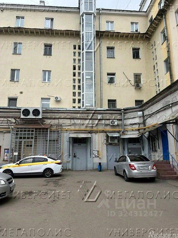 Продажа торгового помещения пр-кт Будённого,  д. 23