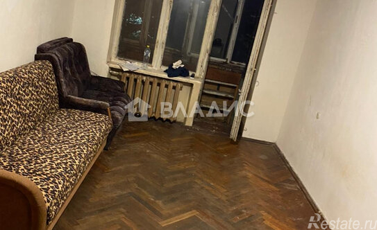 Продажа 1-комн квартиры на вторичном рынке ул Бассейная,  д. 81