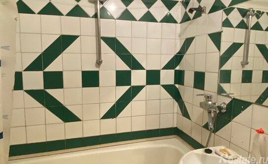 Продажа 1-комн квартиры на вторичном рынке Кириши, ул Нефтехимиков,  д. 29