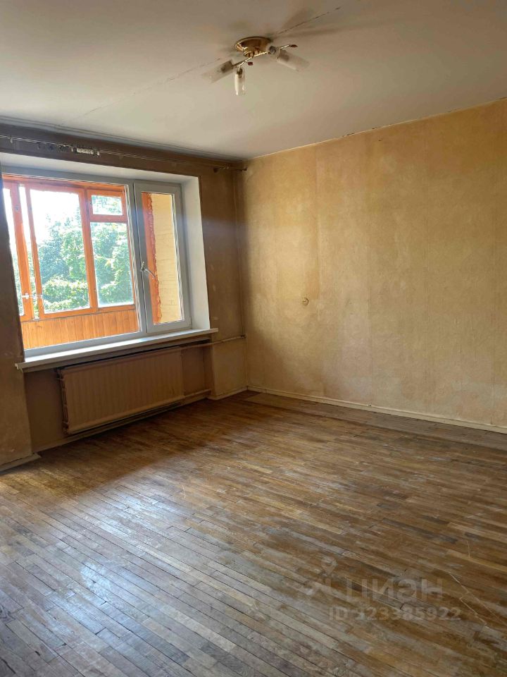 Продажа 2-комн квартиры на вторичном рынке улица Добровольцев, 26