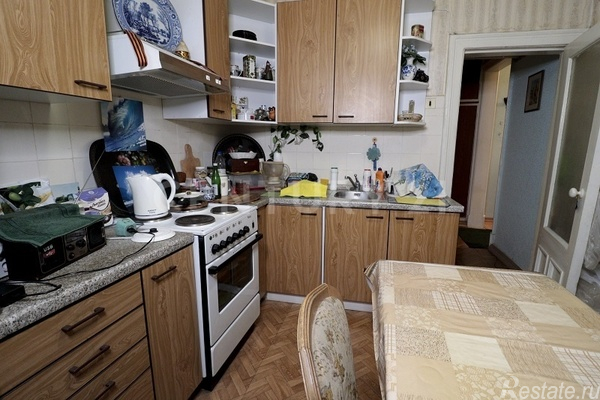 Продажа 2-комн квартиры на вторичном рынке Овчинниковская наб,  д. 18