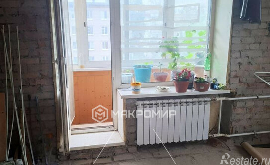 Продажа 1-комн квартиры на вторичном рынке Петергоф г, Ропшинское ш,  д. 6