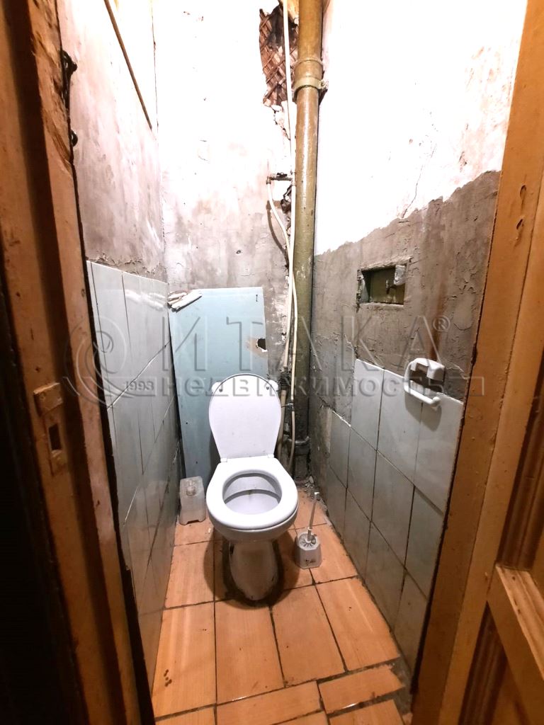 Продажа комнаты Нарвский,  д. 24