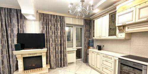 3-комн квартира Индустриальный пр-кт,  д. 27