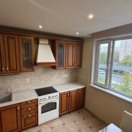 Продажа 3-комн квартиры на вторичном рынке ул 800-летия Москвы,  д. 32