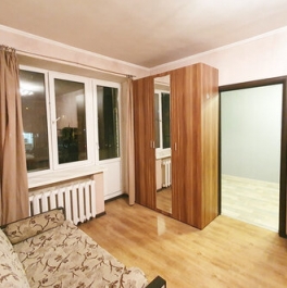 Продажа 2-комн квартиры на вторичном рынке Анадырский проезд,  д. 9