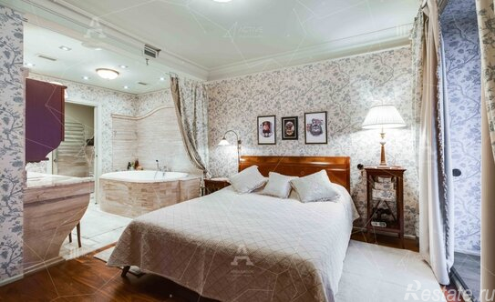 Аренда 4-комн квартиры на вторичном рынке Шамшева улица,  д. 14