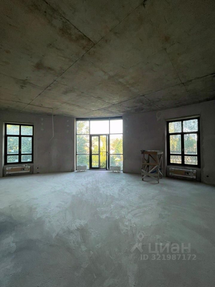 Продажа 3-комн квартиры на вторичном рынке 1-я Алексеевская улица, 34