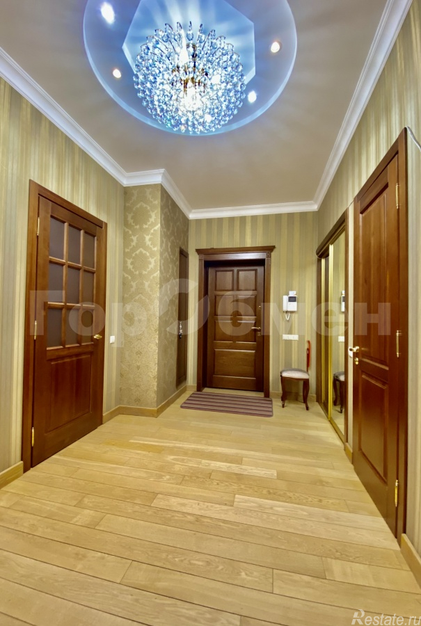 Продажа 3-комн квартиры на вторичном рынке улица Чечулина, 11к2