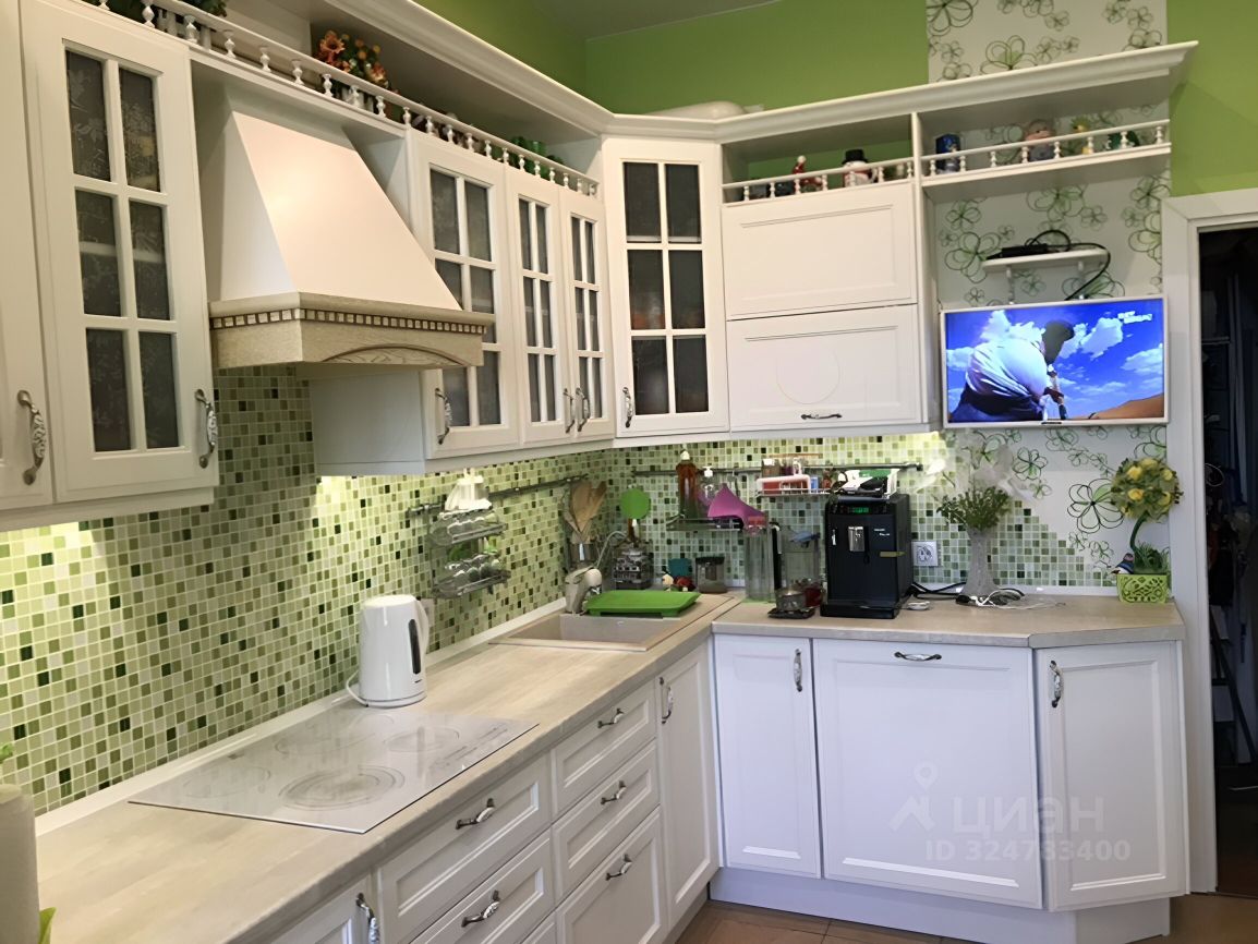 Продажа 3-комн квартиры на вторичном рынке Богатырский проспект, 32к1