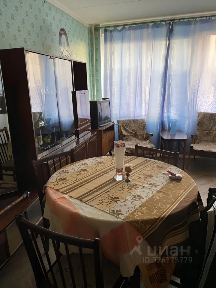 Продажа 1-комн квартиры на вторичном рынке Дрезденская улица, 21